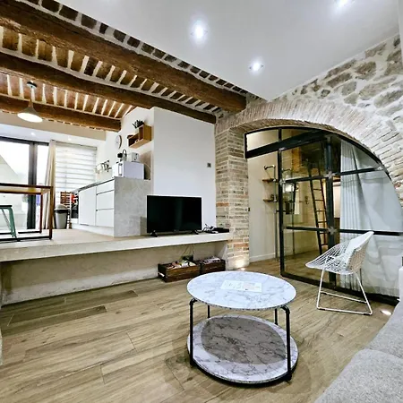 Le Bain Mediterraneen - Joli T2 Dans Le Vieil Antibes