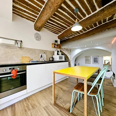 Le Bain Mediterraneen - Joli T2 Dans Le Vieil * 昂蒂布