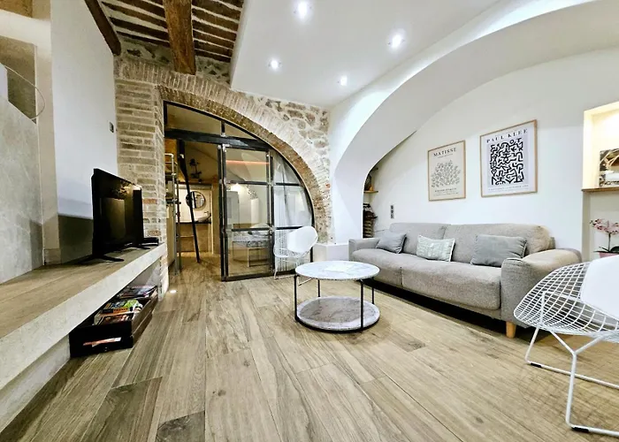 Le Bain Mediterraneen - Joli T2 Dans Le Vieil *