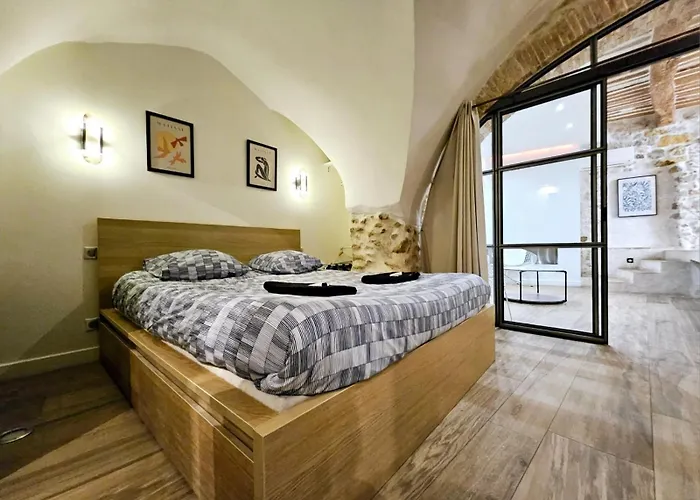 Le Bain Mediterraneen - Joli T2 Dans Le Vieil